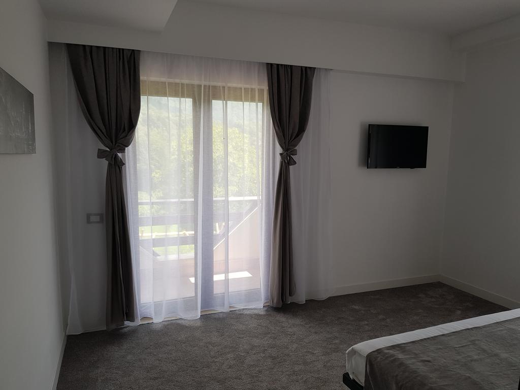 Heaven Guesthouse Корбени Екстериор снимка