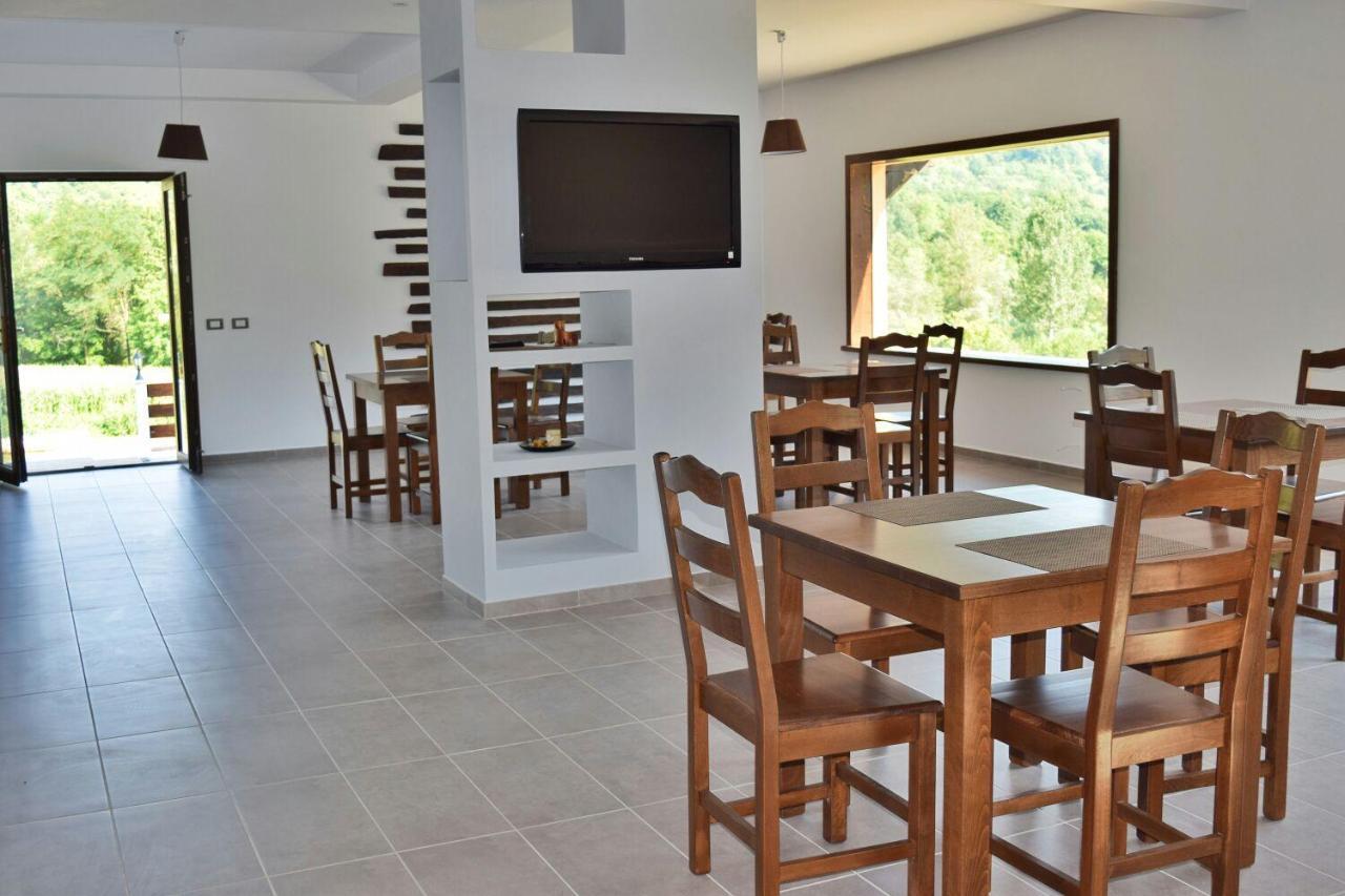 Heaven Guesthouse Корбени Екстериор снимка