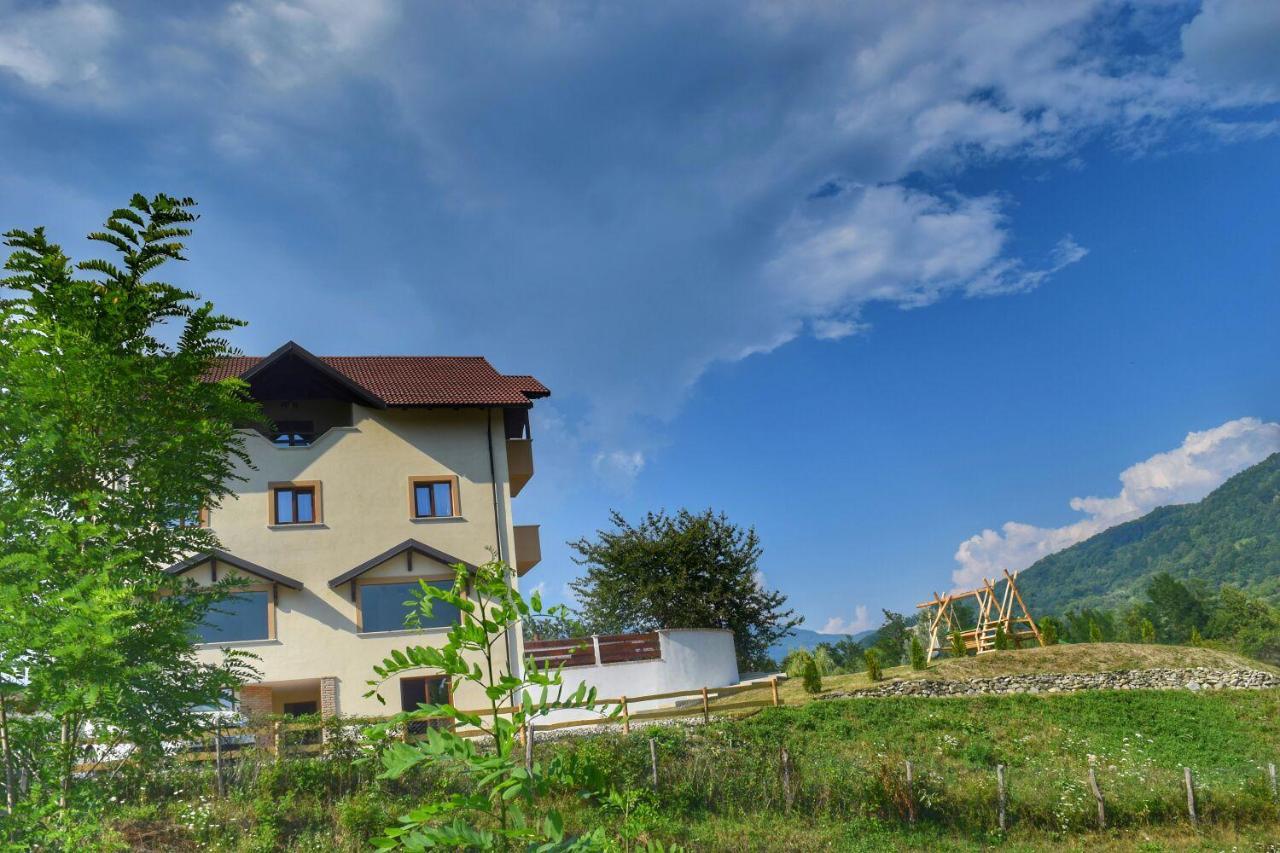 Heaven Guesthouse Корбени Екстериор снимка